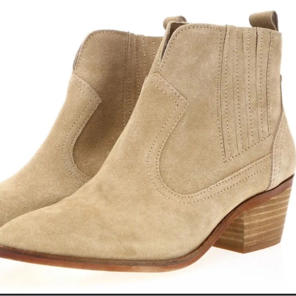 Steve Madden suede booties